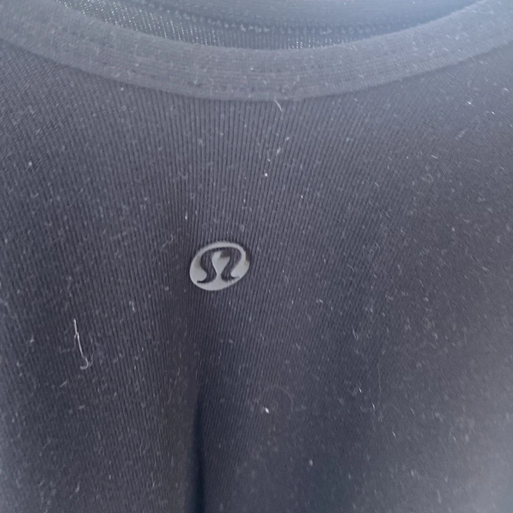 Lululemon top